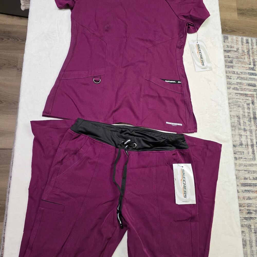 Skechers by Barco scrubs size small NWT